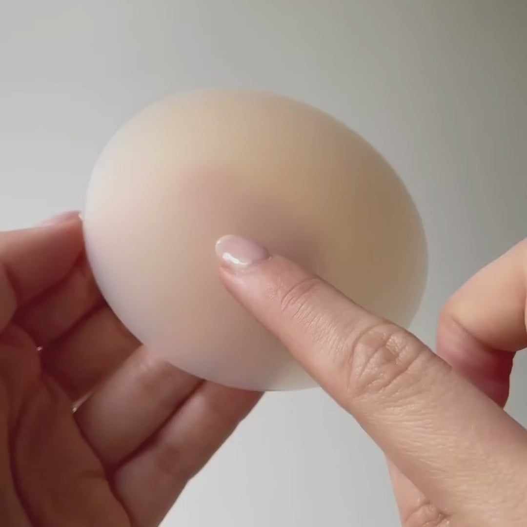 WIGI Premium Reusable Silicone Nipple Covers for Seamless Secrets - Round Shaped
